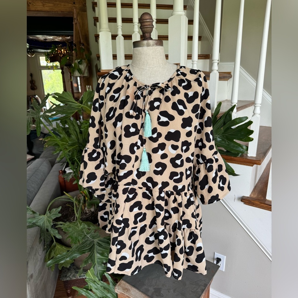 Simply Southern Leopard babydoll tunic blouse